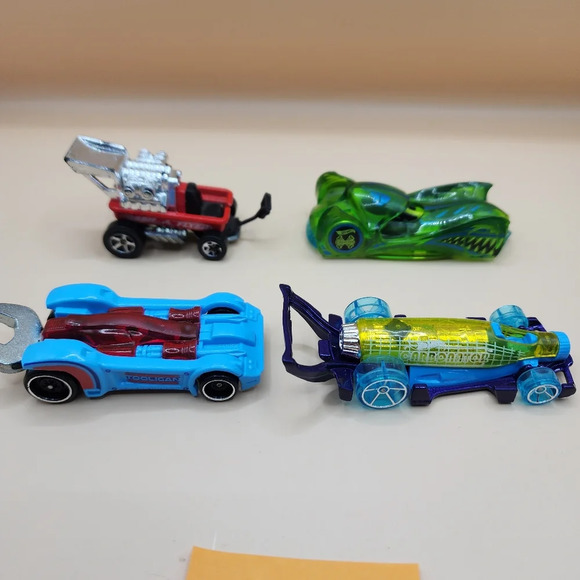 Hot Wheels Diecast 90s 2000s Radio Flyer Wagon Cloak Dagger Tooligan Carbonator - Picture 5 of 6